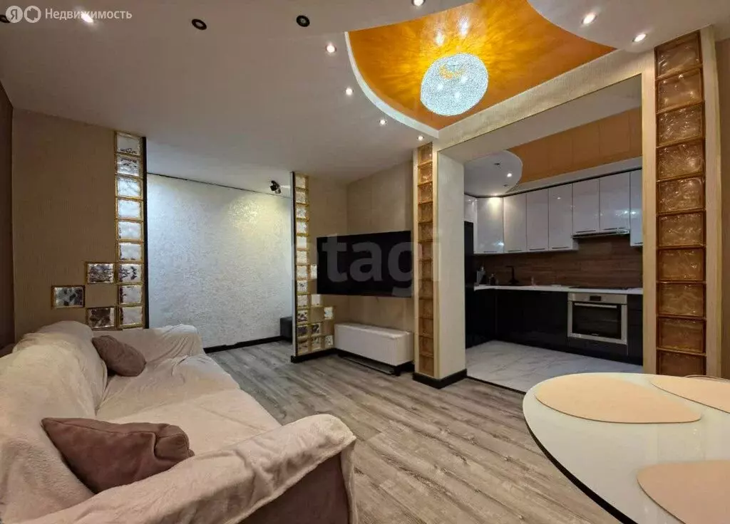 3-комнатная квартира: Нижний Новгород, улица Сергея Акимова, 23 (66 м) - Фото 2