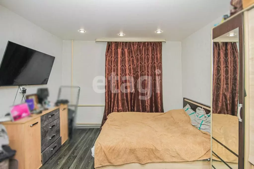 2-к кв. Бурятия, Улан-Удэ ул. Комарова, 3 (45.0 м) - Фото 0
