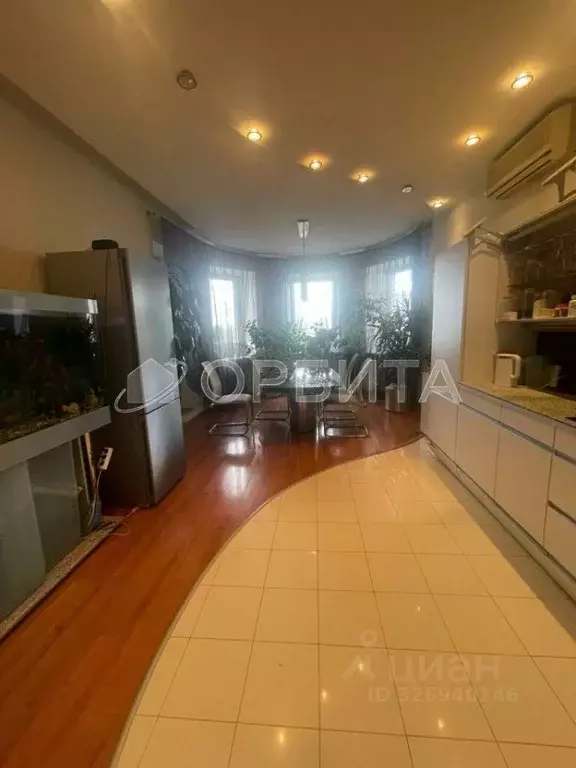 4-к кв. Тюменская область, Тюмень ул. Максима Горького, 47 (152.6 м) - Фото 2