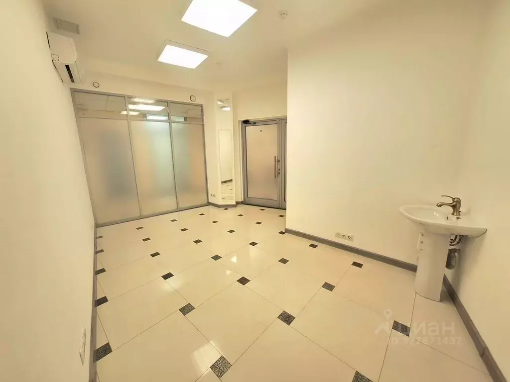 Офис в Новосибирская область, Новосибирск Сибирская ул., 57 (16 м) - Фото 1