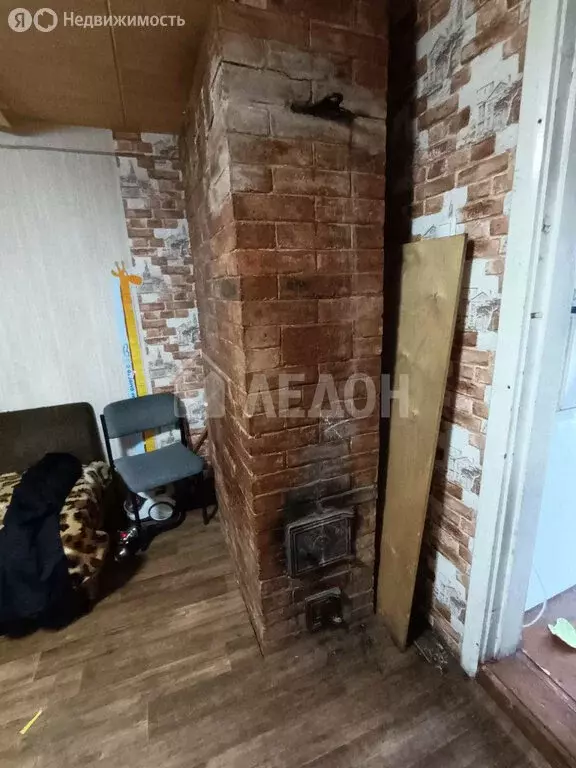 Дом в Омск, улица 10 лет Октября (40 м) - Фото 1