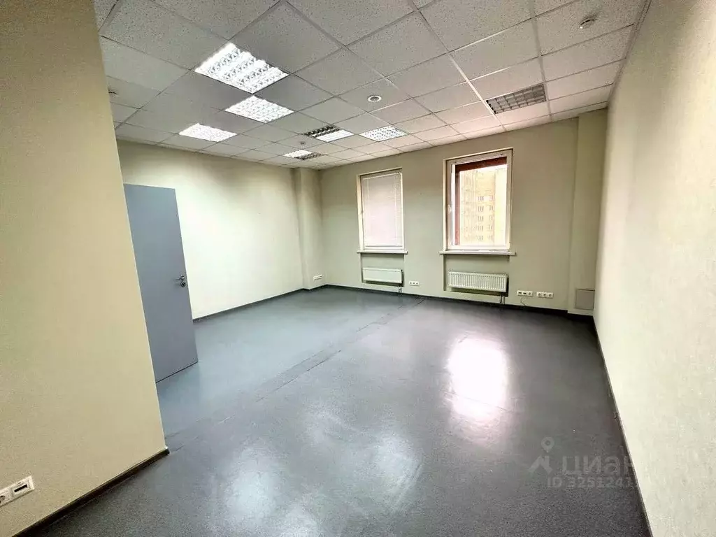 Офис в Самарская область, Самара ул. Водников, 60 (60 м) - Фото 1