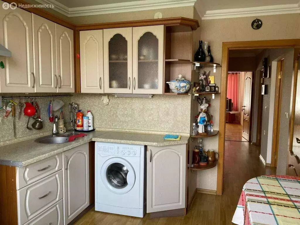 3-комнатная квартира: село Кабардинка, Школьная улица, 21 (61.3 м) - Фото 1