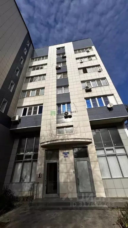 2-к кв. Астраханская область, Астрахань ул. Шаумяна, 9 (70.4 м) - Фото 0