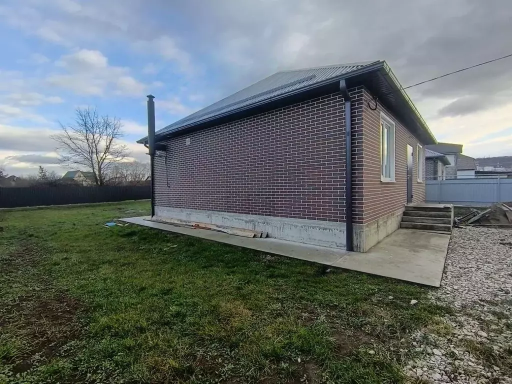 Дом в Краснодарский край, Крымск Дружная ул., 1 (100 м) - Фото 2