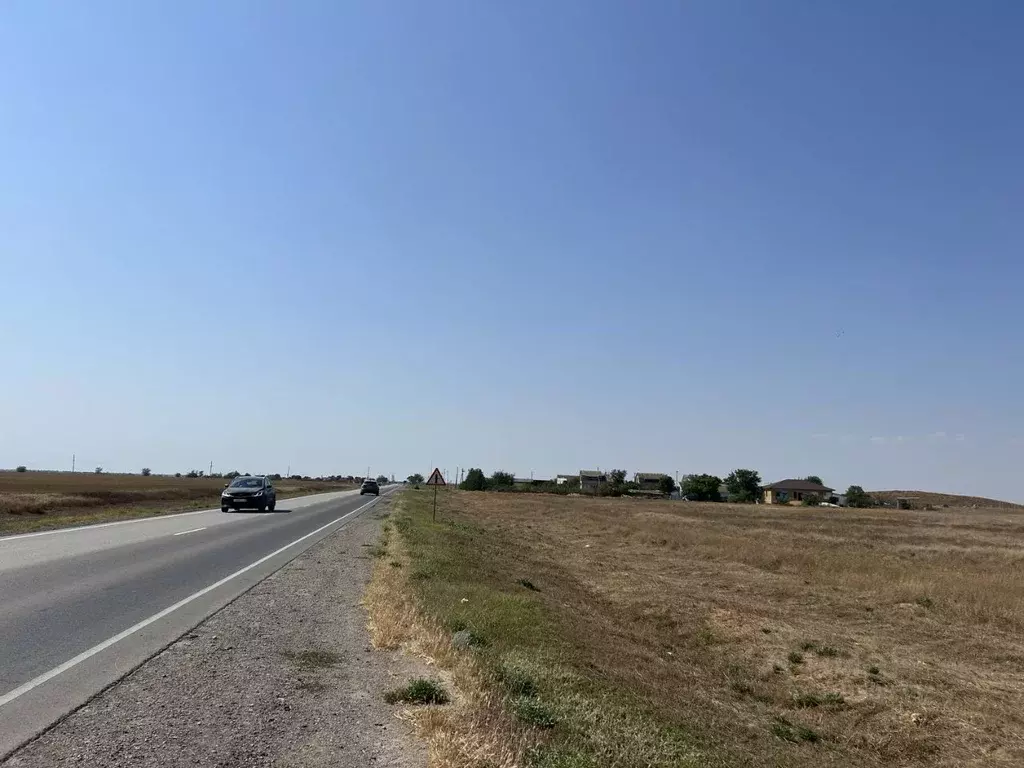 Участок в Крым, Сакский район, с. Суворовское ул. Черноморское Шоссе ... - Фото 0