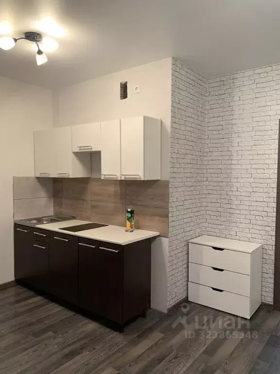 Студия Свердловская область, Екатеринбург ул. Рябинина, 18/3 (28.0 м) - Фото 1