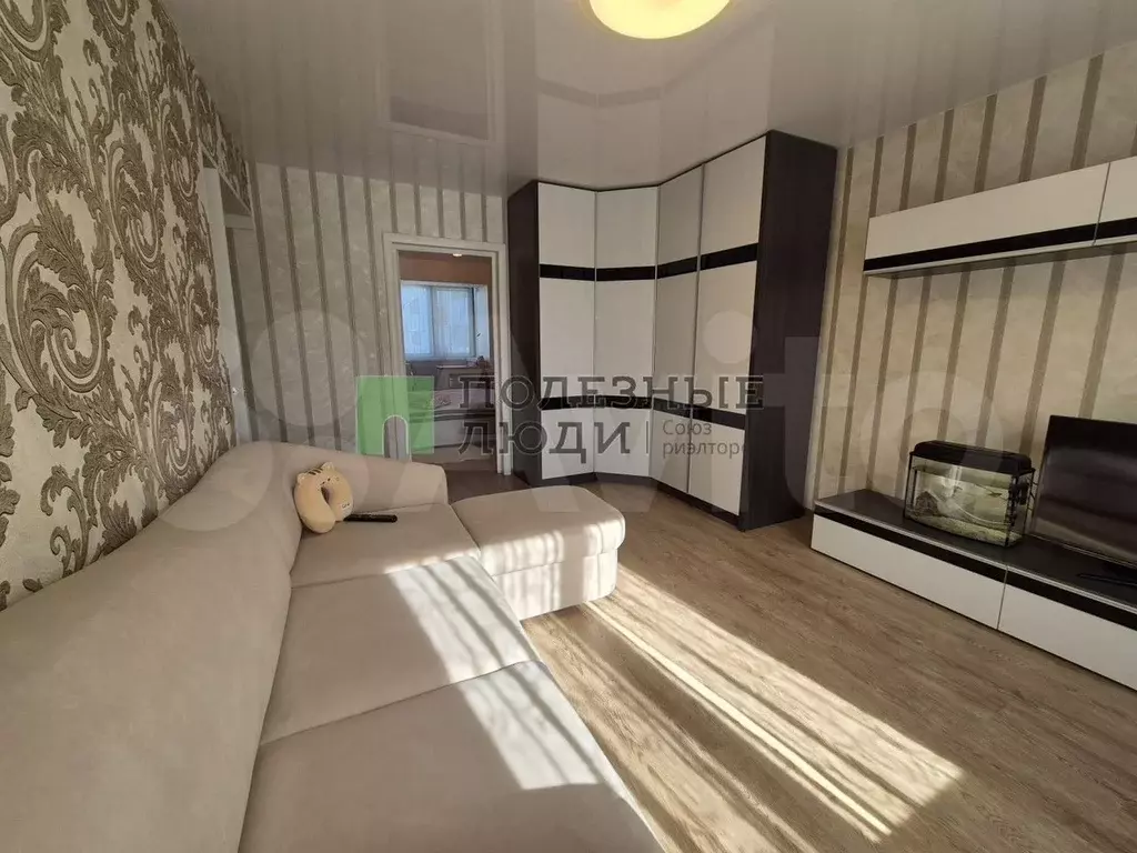 3-к. квартира, 54 м, 6/9 эт. - Фото 0