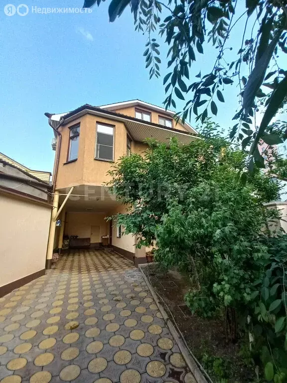 Дом в Махачкала, улица Максима Горького, 93Е (230 м) - Фото 1