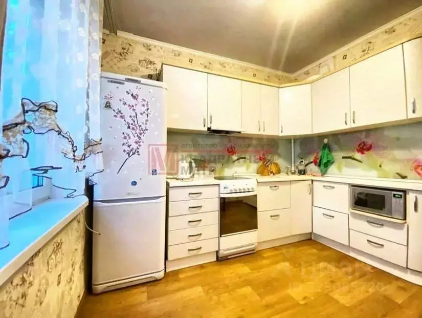 2-к кв. Белгородская область, Старый Оскол Жукова мкр, 28 (56.0 м) - Фото 1