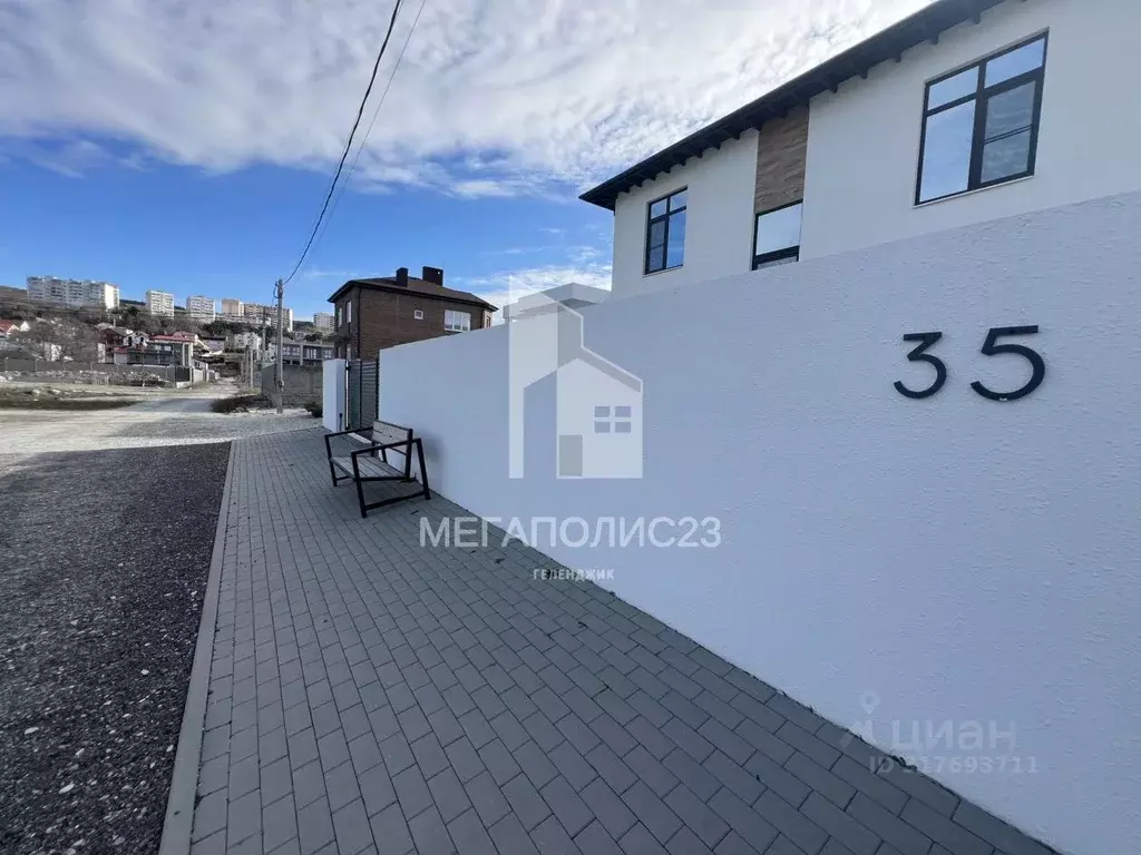 Дом в Краснодарский край, Геленджик городской округ, с. Дивноморское ... - Фото 1