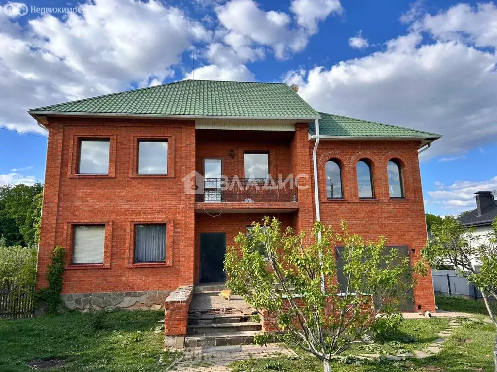 Дом в посёлок Дубовое, Садовая улица (280 м) - Фото 0