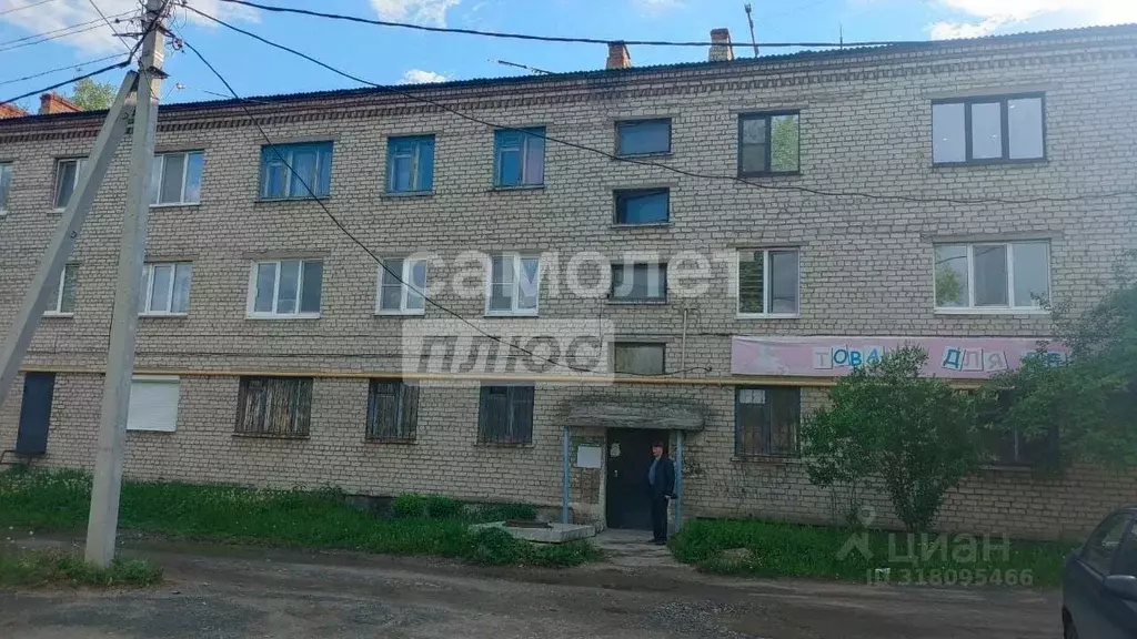 3-к кв. Свердловская область, Артемовский ул. Ленина, 6 (62.4 м) - Фото 0
