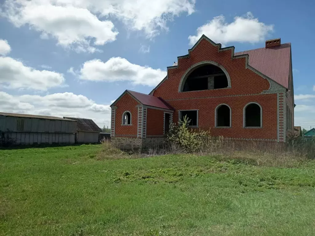 Дом в Башкортостан, Буздякский район, с. Арсланово Центральная ул., 50 ... - Фото 0