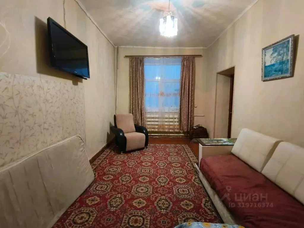 3-к кв. Свердловская область, Нижний Тагил Лайская ул., 13 (61.0 м) - Фото 0