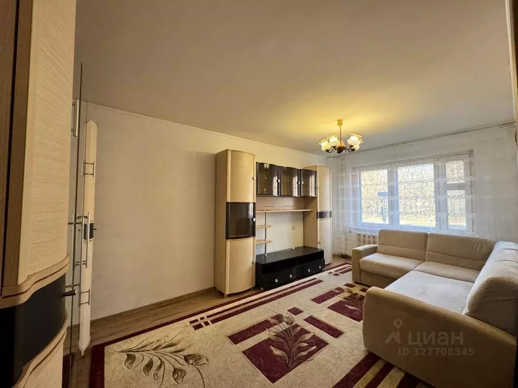 3-к кв. Псковская область, Псков ул. Петрова, 2 (68.0 м) - Фото 1