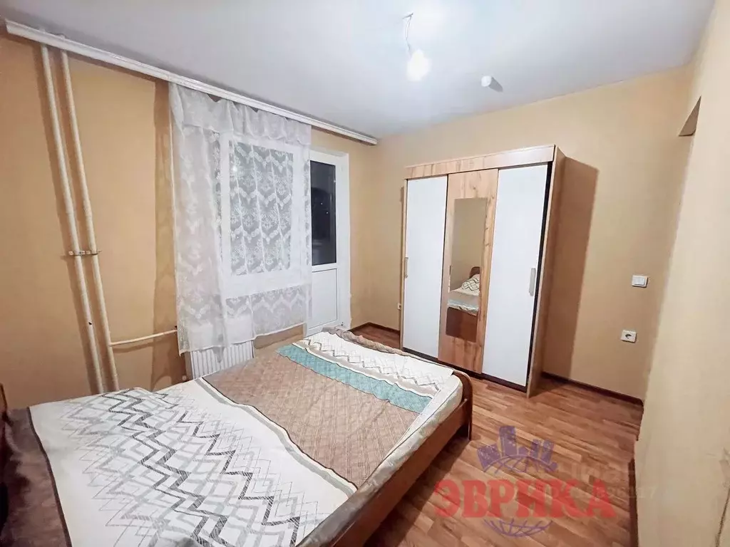2-к кв. Краснодарский край, Крымск Надежда мкр, ул. Надежды (50.0 м) - Фото 0