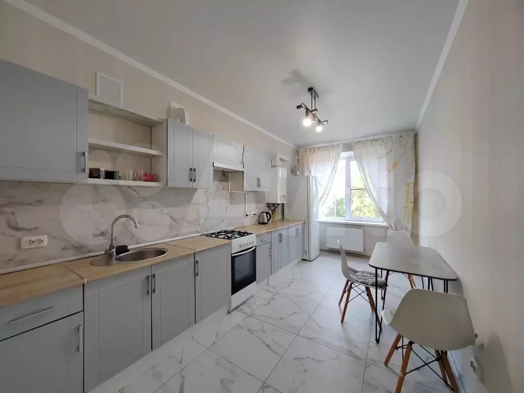 1-к. квартира, 52 м, 3/3 эт. - Фото 0