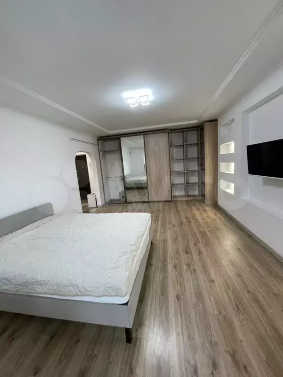 1-к. квартира, 50 м, 8/14 эт. - Фото 1