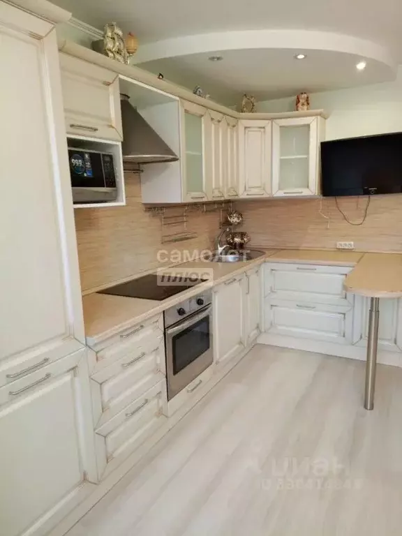 2-к кв. Тюменская область, Тюмень 6-й мкр, проезд 9 Мая, 7/2 (70.0 м) - Фото 1