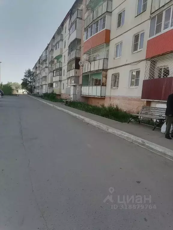 1-к кв. Бурятия, Гусиноозерск Селенгинский район, 6-й мкр, 22 (34.0 м) - Фото 0