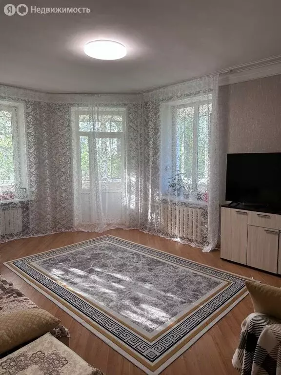 2-комнатная квартира: Октябрьский, Девонская улица, 1 (57.6 м) - Фото 2