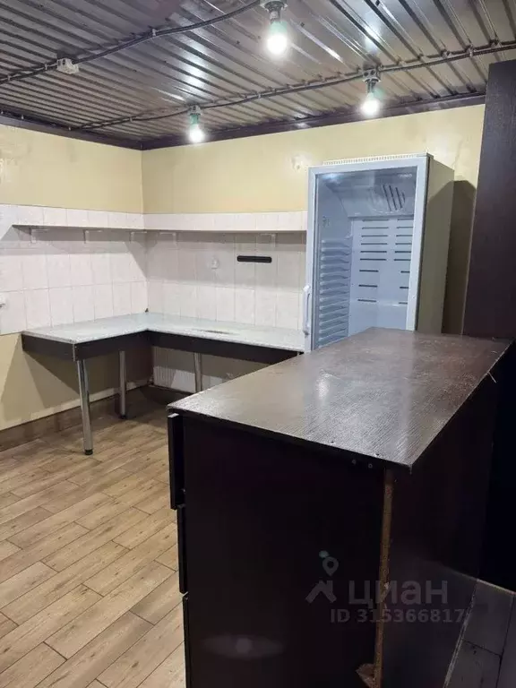 Помещение свободного назначения в Северная Осетия, Владикавказ ул. ... - Фото 1
