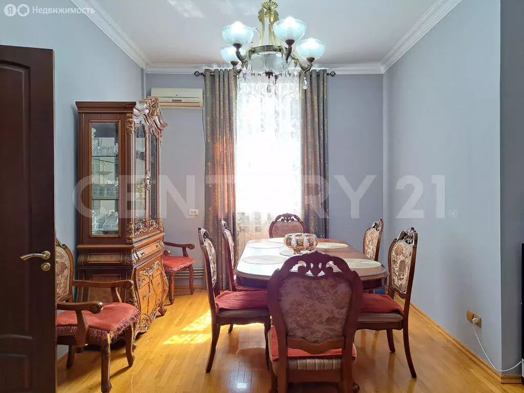 3-комнатная квартира: Махачкала, улица Коркмасова, 7 (120 м) - Фото 1