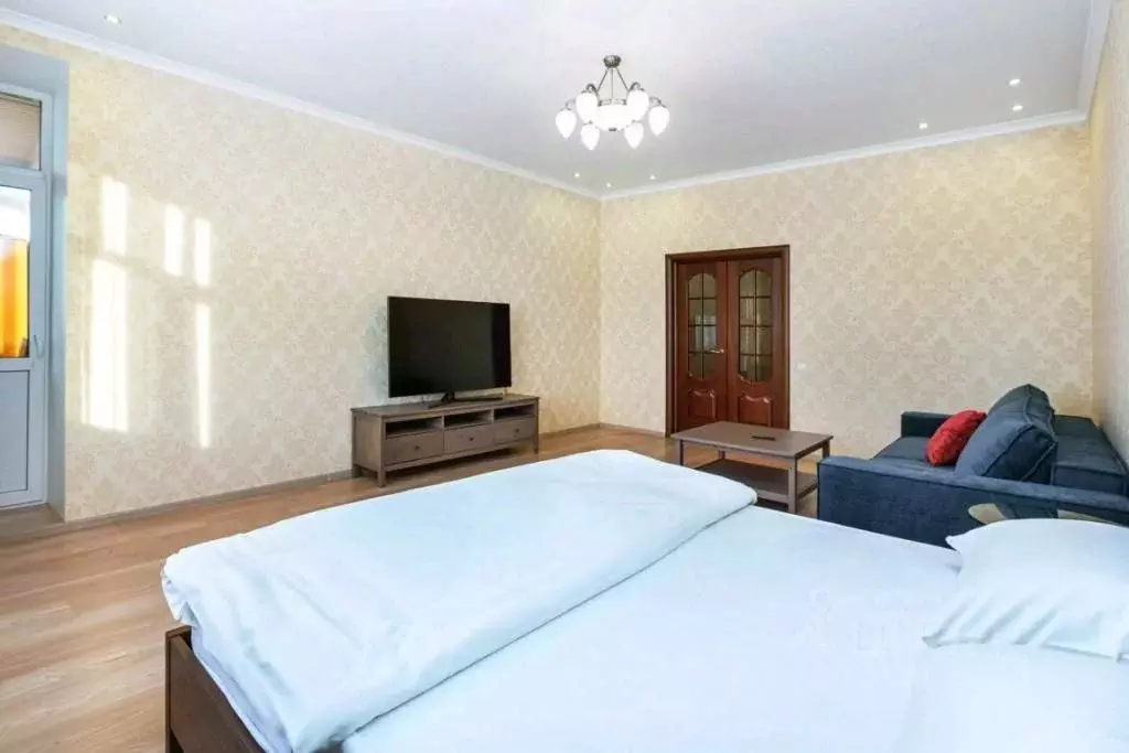 1-к кв. Тюменская область, Тюмень ул. Малыгина, 90 (62.0 м) - Фото 1