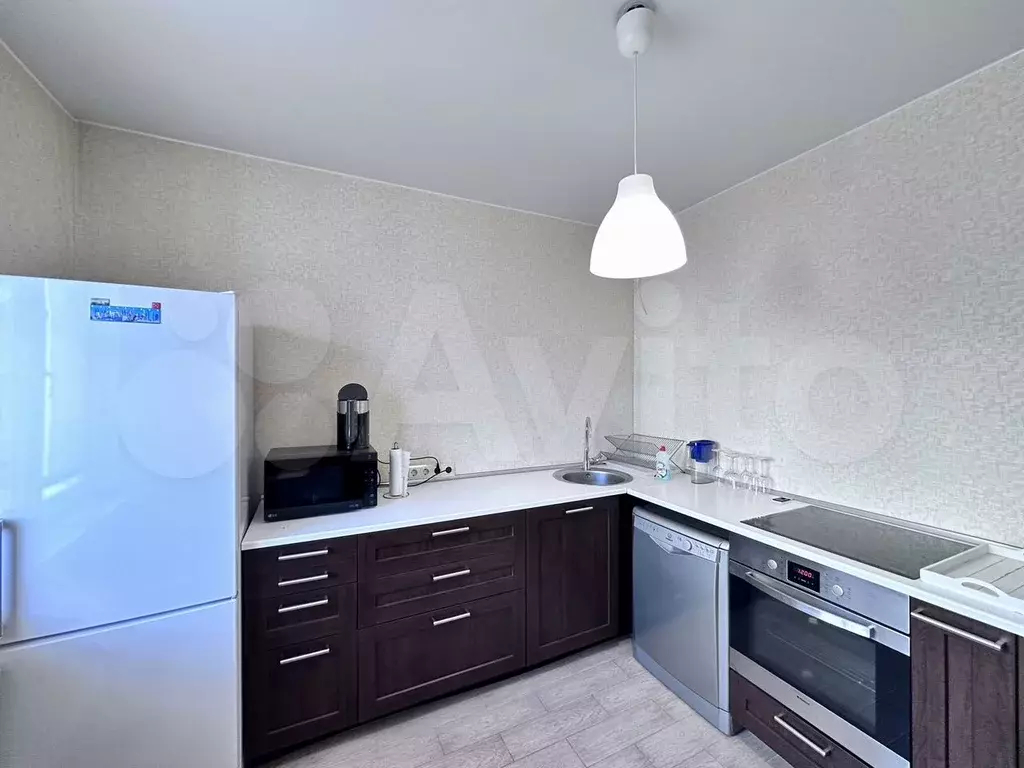 3-к. квартира, 85 м, 8/19 эт. - Фото 0