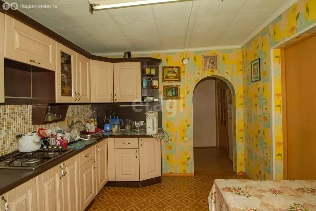 Дом в Ялуторовск, улица Свердлова (74.7 м) - Фото 1