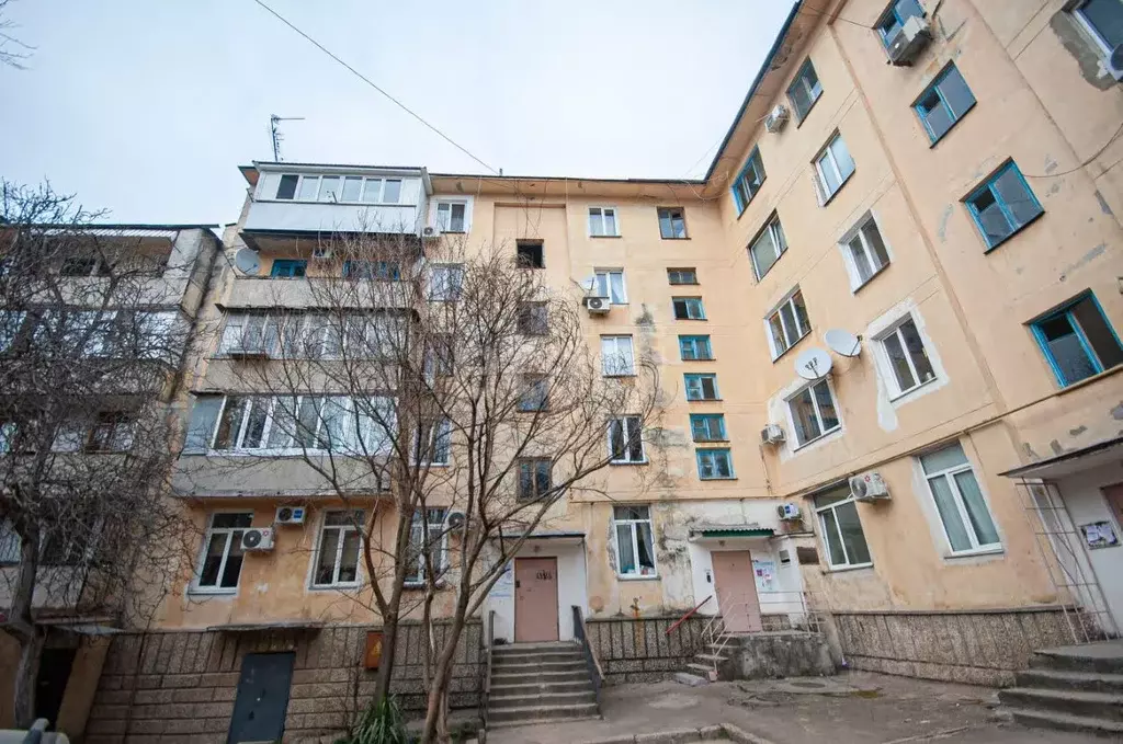 3-к кв. Севастополь просп. Генерала Острякова, 36 (59.6 м) - Фото 1