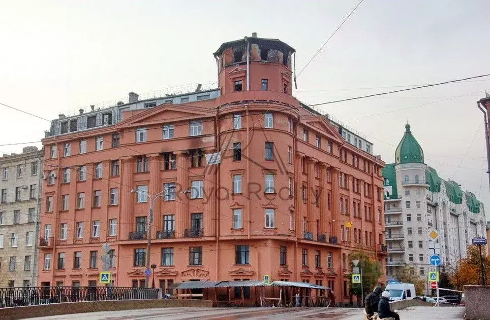 2-к кв. Санкт-Петербург наб. Реки Карповки, 18 (80.0 м) - Фото 1