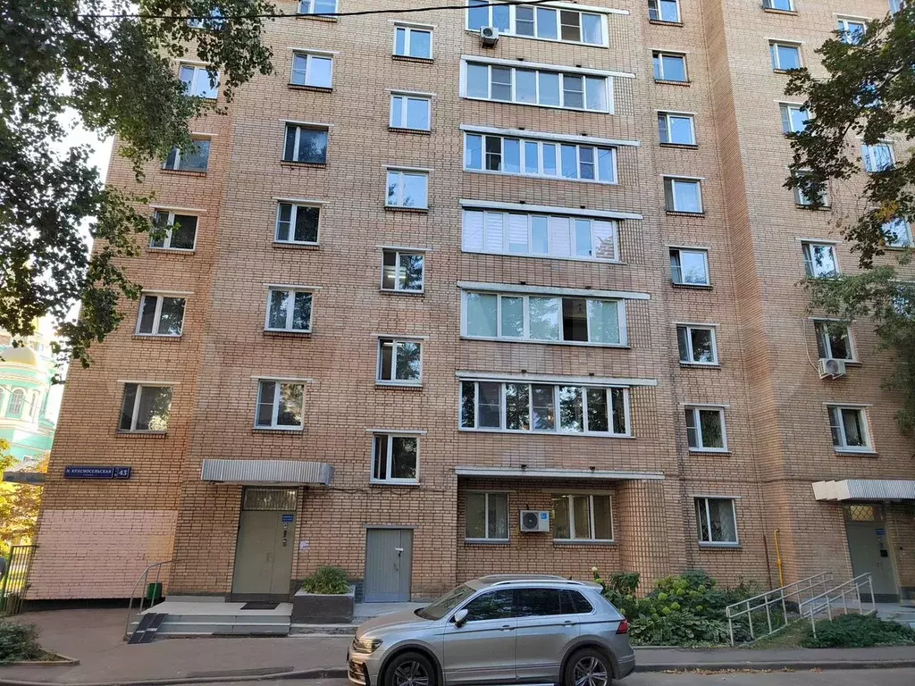 Помещение с окном рядом с метро - Фото 0