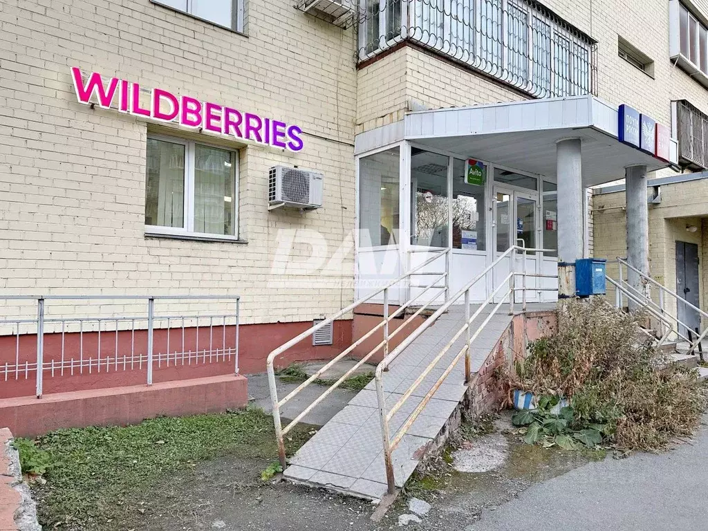 Офис в Челябинская область, Челябинск ул. Академика Королева, 20 (432 ... - Фото 2