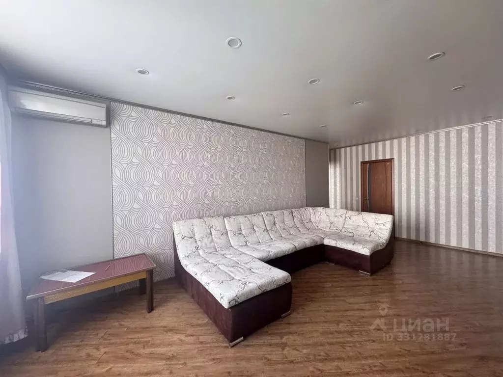 3-к кв. Кемеровская область, Кемерово ул. Гагарина, 52 (81.6 м) - Фото 2