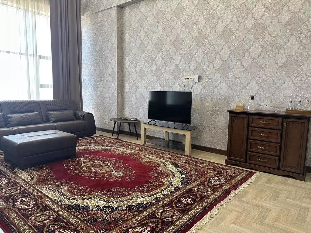 Комната Дагестан, Махачкала ул. Гаджимагомедова, 10/1 (171.0 м) - Фото 0