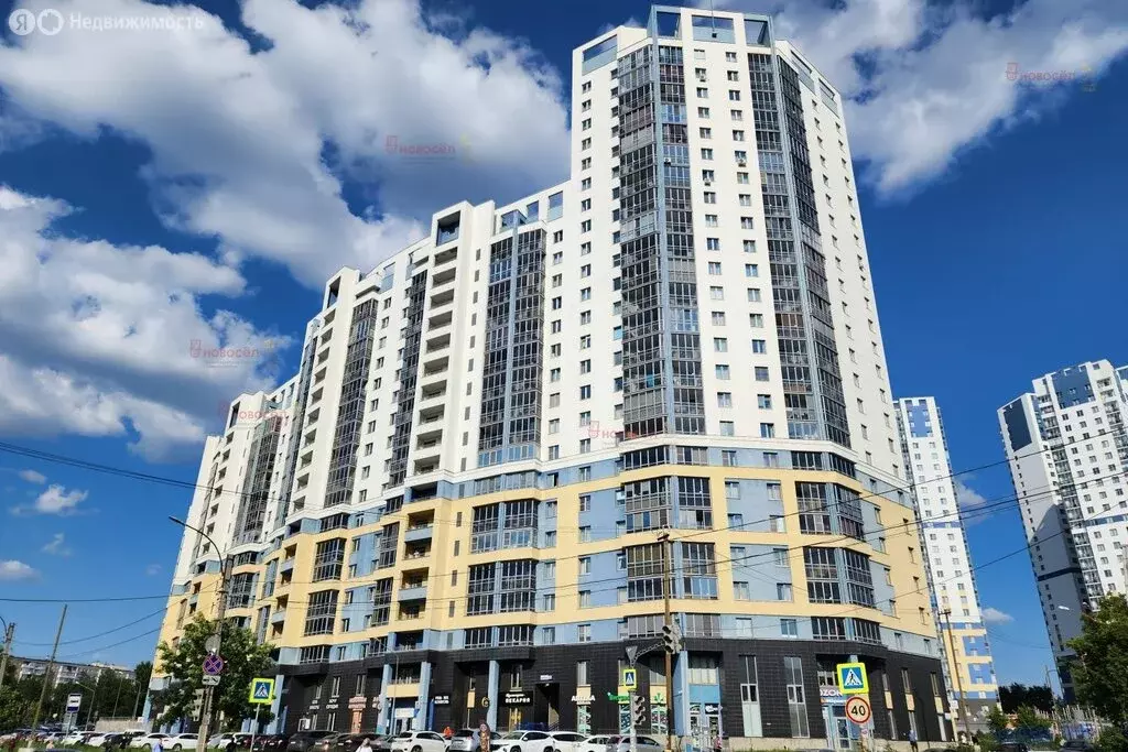 1-комнатная квартира: Екатеринбург, улица Репина, 52 (44 м) - Фото 1