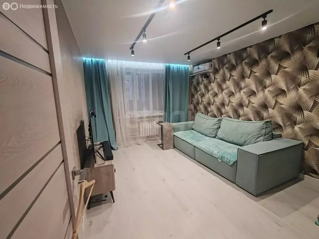 1-комнатная квартира: Саратов, улица имени Б.Н. Ерёмина, 1 (40.3 м) - Фото 1