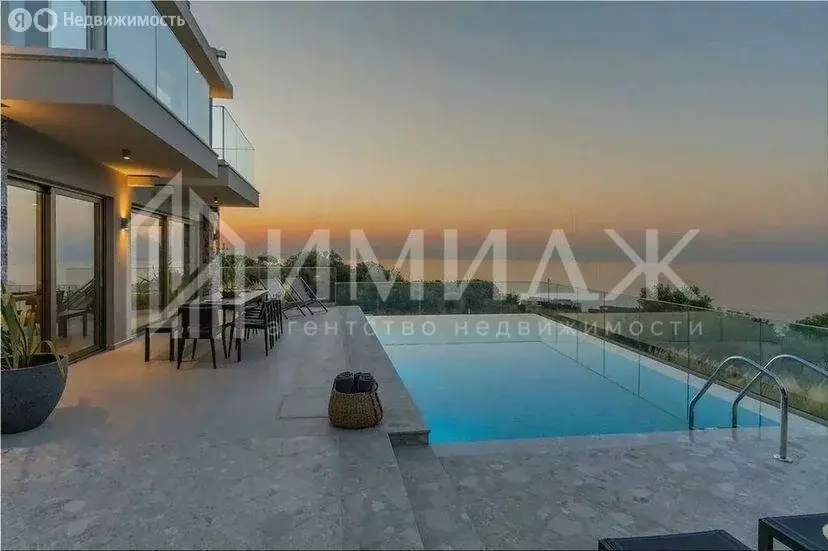 Дом в Сириус, улица Щирова (250 м) - Фото 0