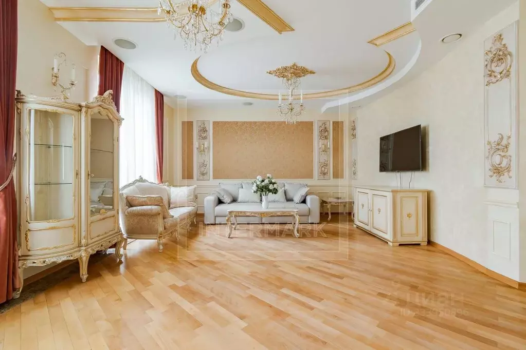 3-к кв. Москва ул. Остоженка, 27К2 (130.0 м) - Фото 1