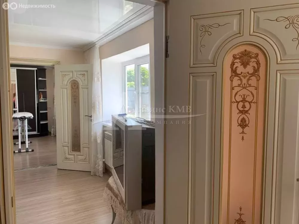Дом в Краснокумское, Советская улица (42 м) - Фото 0