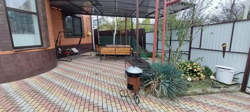 Дом в Краснодарский край, Ейск Пионерская ул. (131 м) - Фото 1