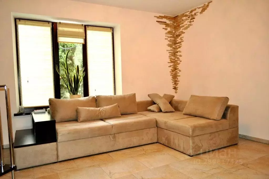 2-к кв. Крым, Ялта ул. Дражинского, 22 (65.0 м) - Фото 2