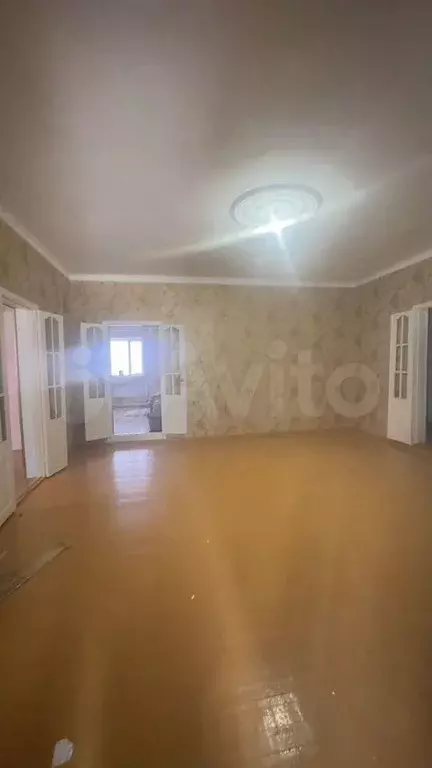 Дом 200 м на участке 4,5 сот. - Фото 0