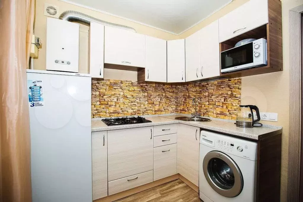 1-к. квартира, 31,4 м, 4/4 эт. - Фото 0