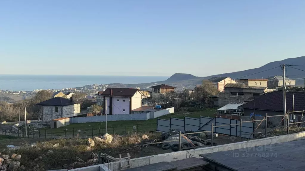 Дом в Крым, Алушта муниципальный округ, с. Верхняя Кутузовка ул. ... - Фото 2