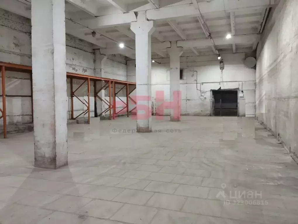 Склад в Свердловская область, Екатеринбург ул. Альпинистов, 77Е (275 ... - Фото 1