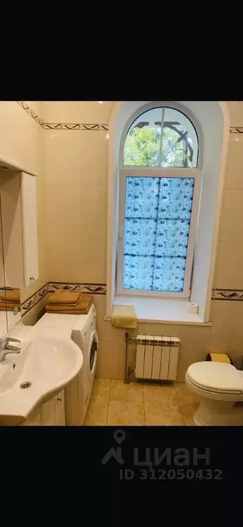 2-к кв. Крым, Ялта наб. Имени В.И. Ленина, 13 (75.0 м) - Фото 0