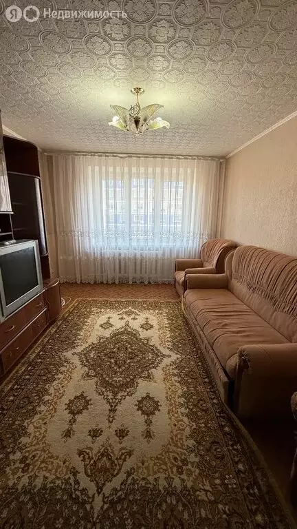 2-комнатная квартира: Нижнекамск, проспект Шинников, 9 (48 м) - Фото 1